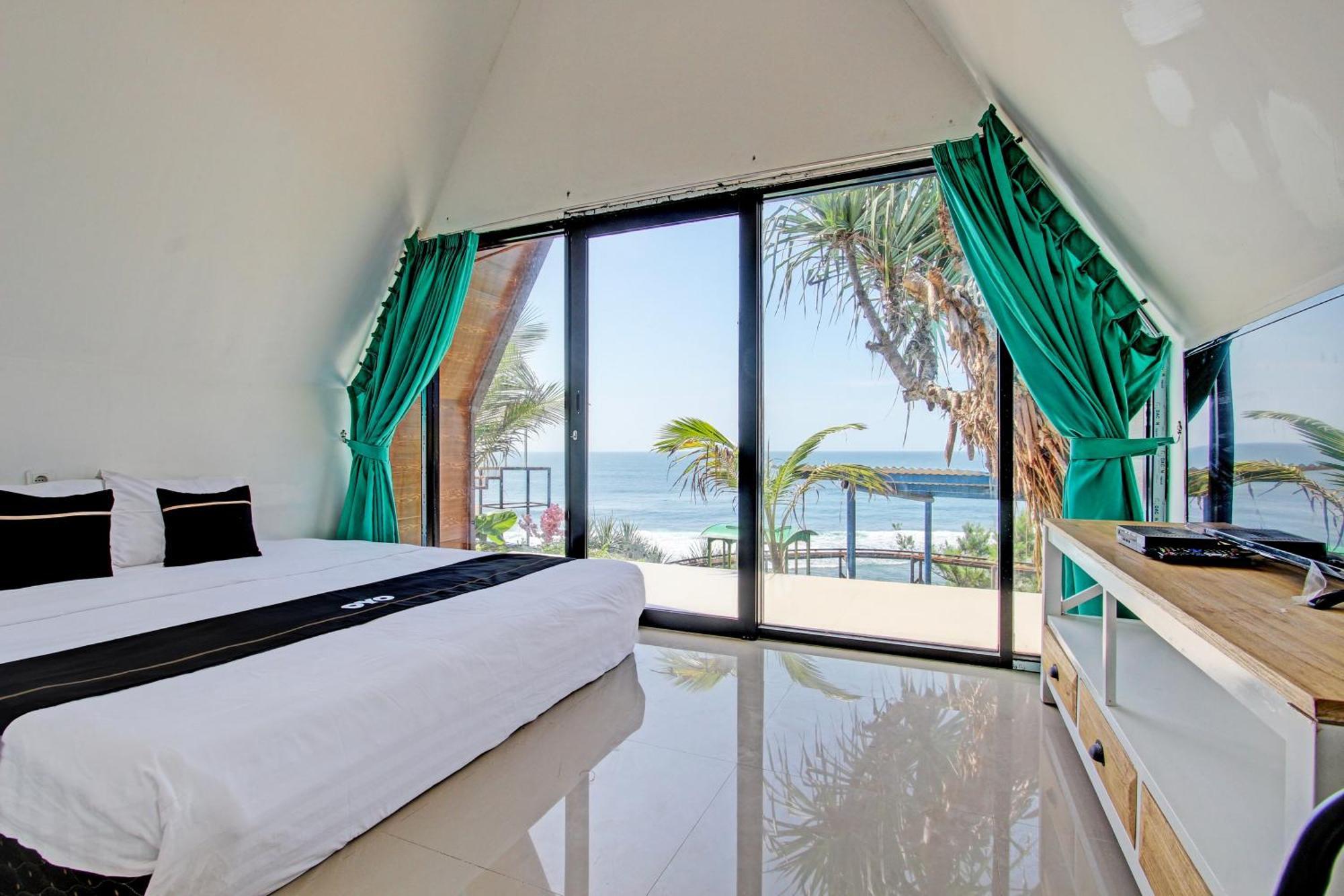 Palette 93389 Osanna Beach Resort Wonogiri Exterior photo